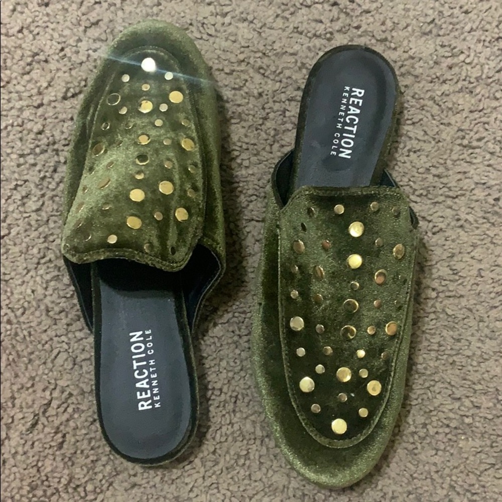 Kenneth Cole Reaction green velvet mules